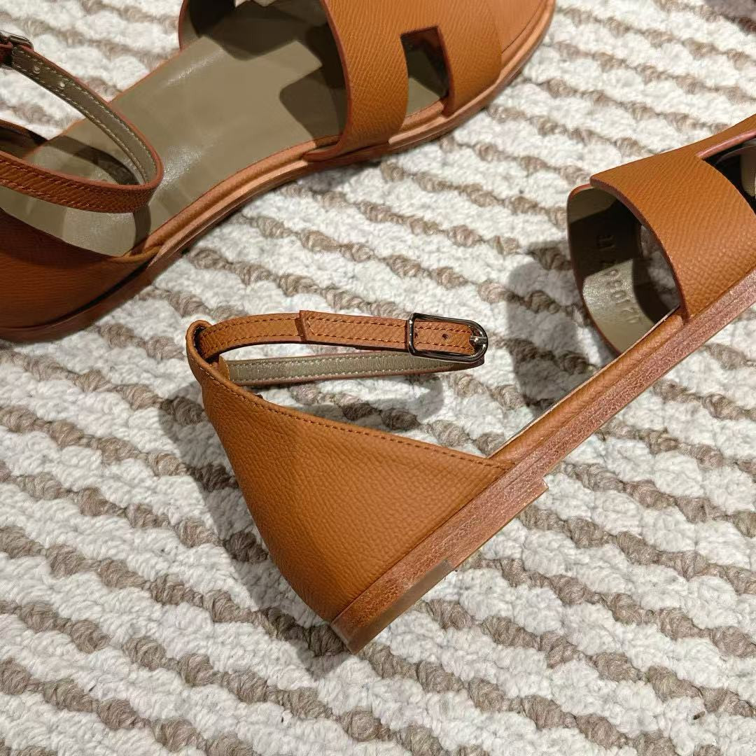 UA Hermès Santorini leather sandals