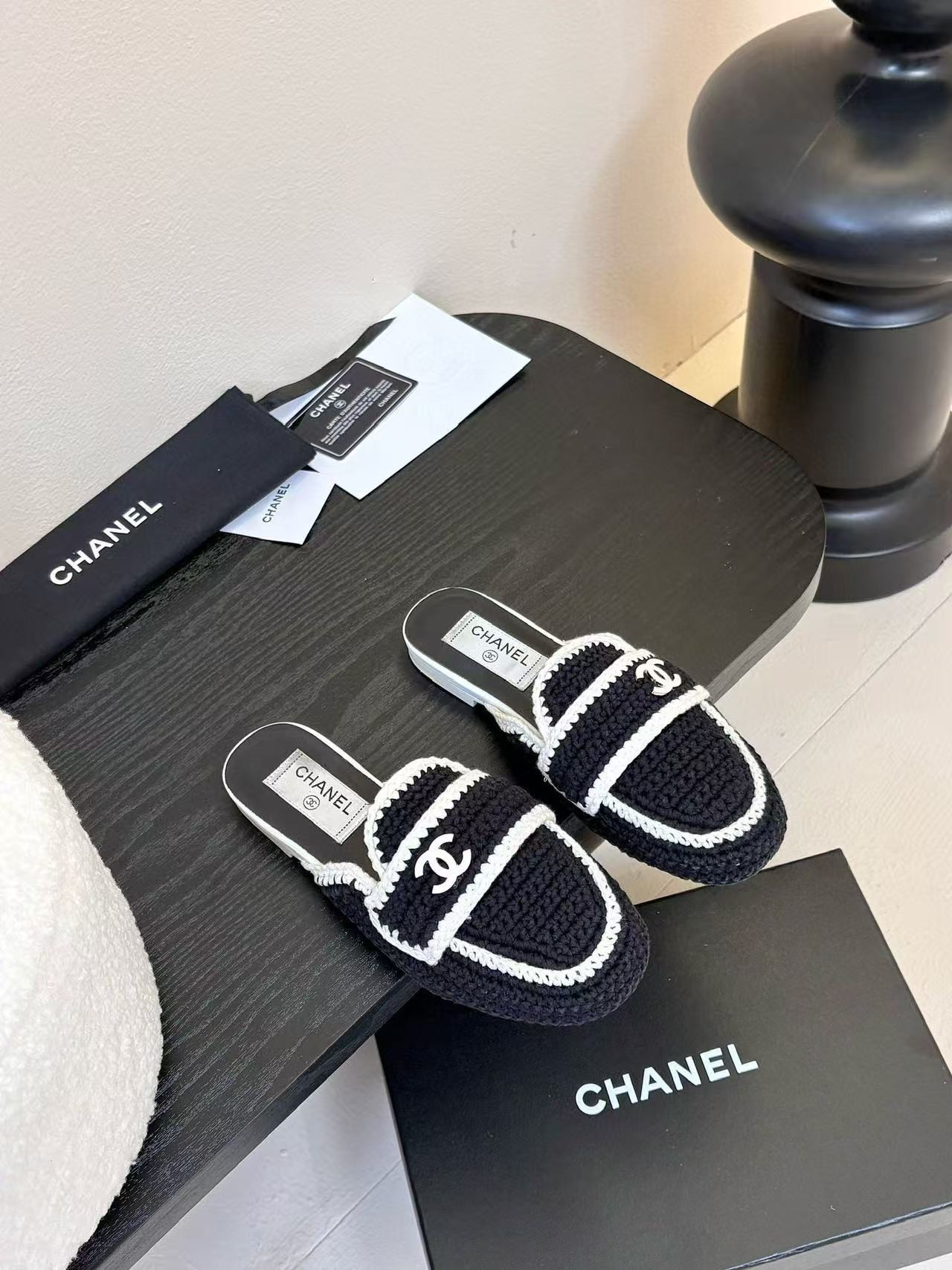 UA Ch*el Slides