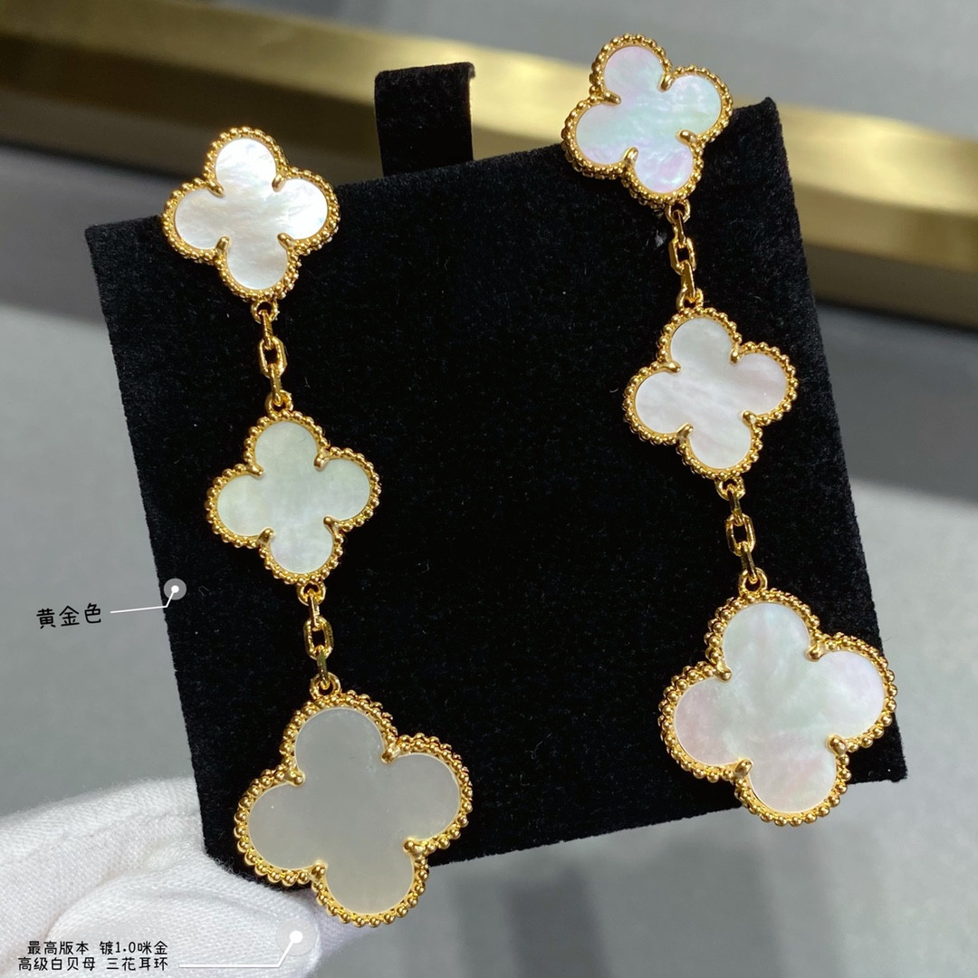 V*N CL*F & Arpels High-grade white Fritillaria three flowers Earrings