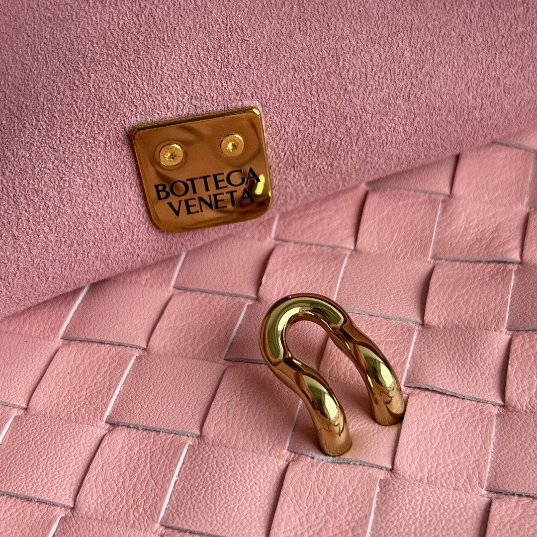 Bo*te*ga Ve*ne*ta Large Ciao Ciao 32x41.5x14.5cm