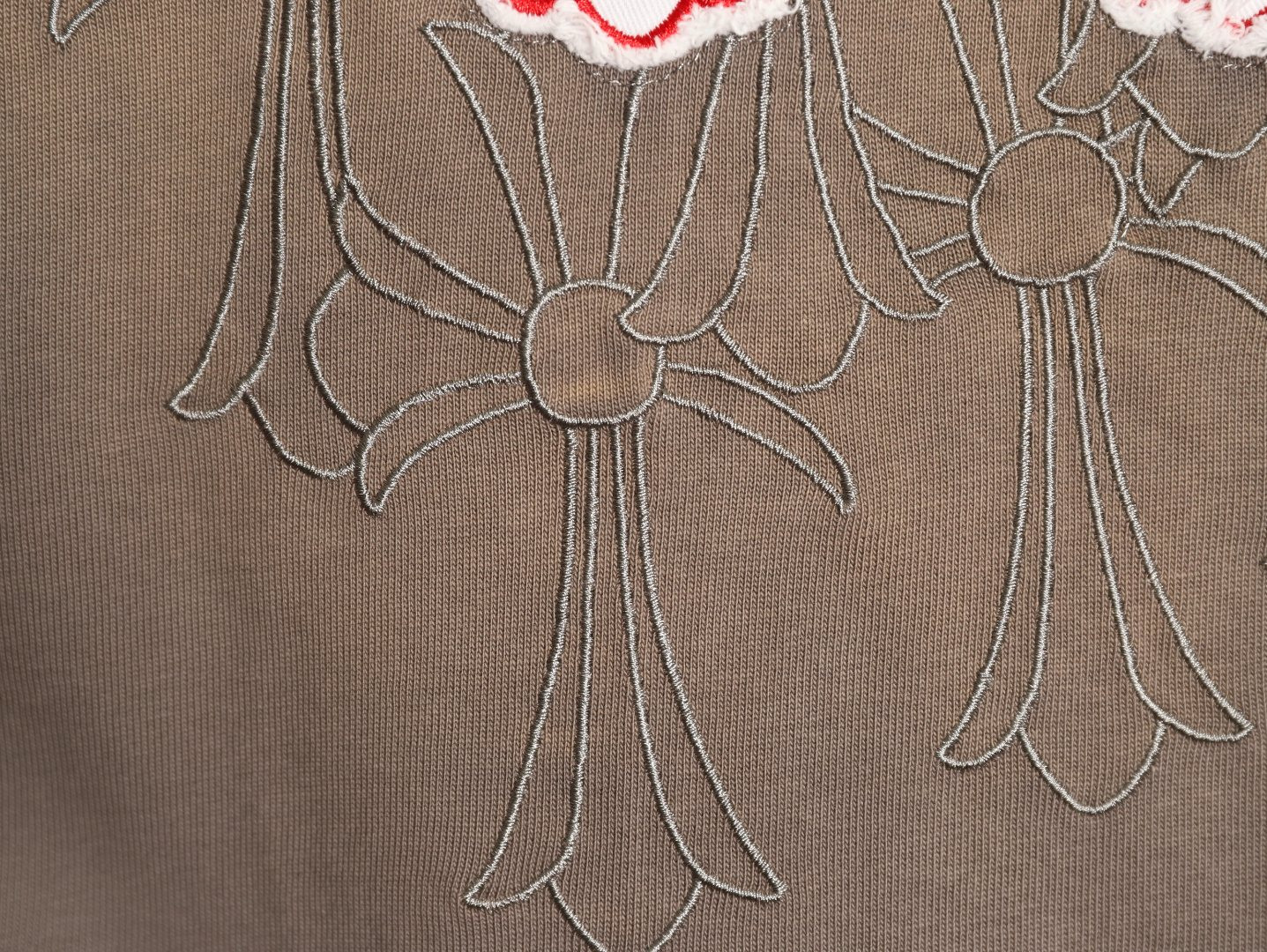 Ch**me He**ts 25SS Short-sleeved T-shirt