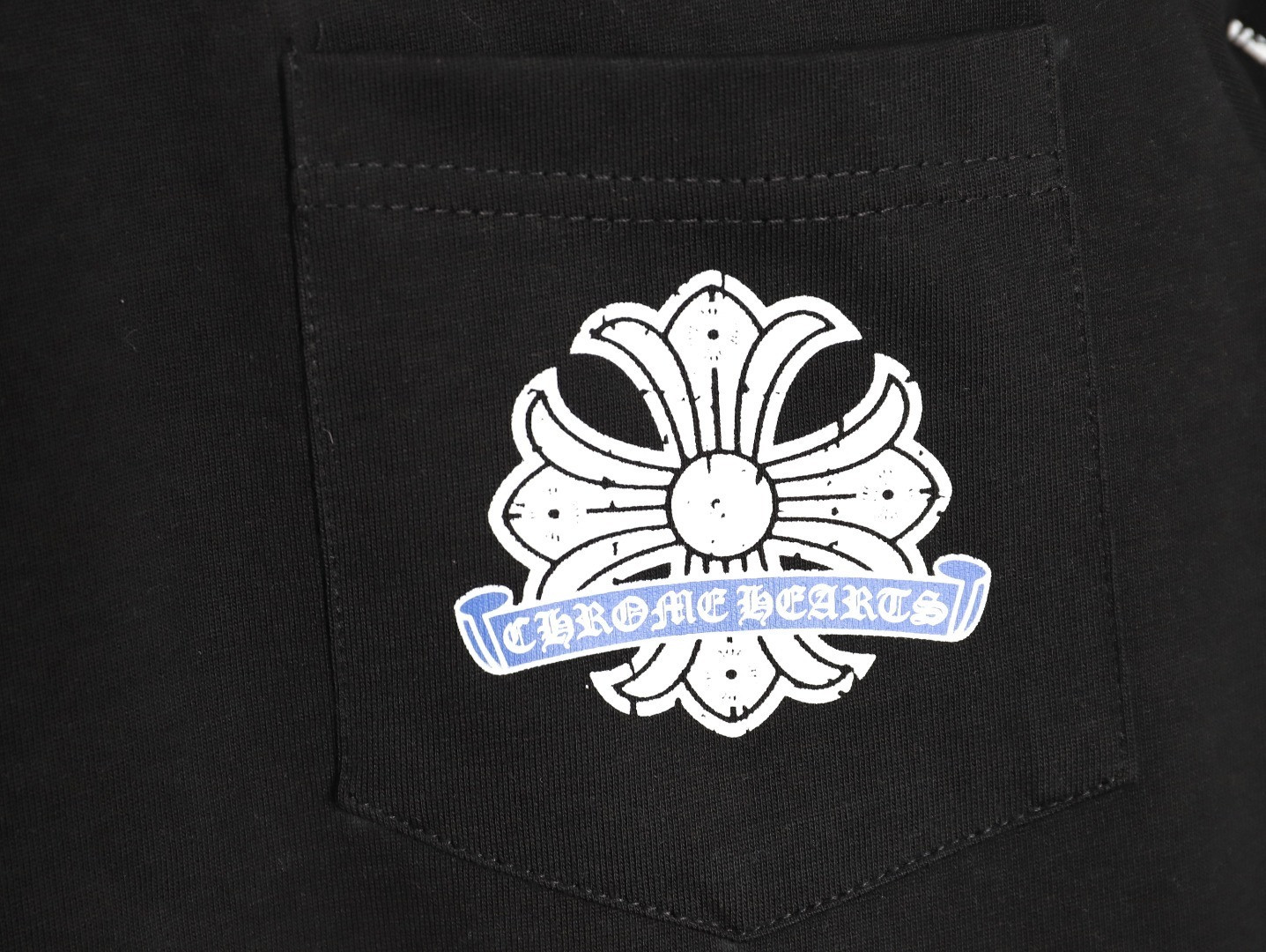 Ch**me He**ts Long-Sleeved T-shirt