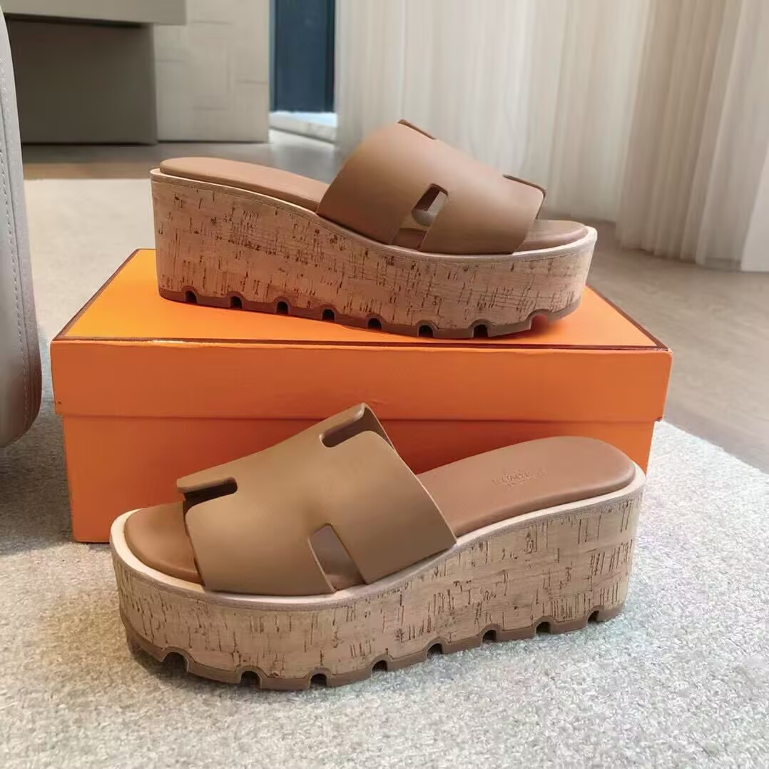 UA H**mes Eze 30 Sandal