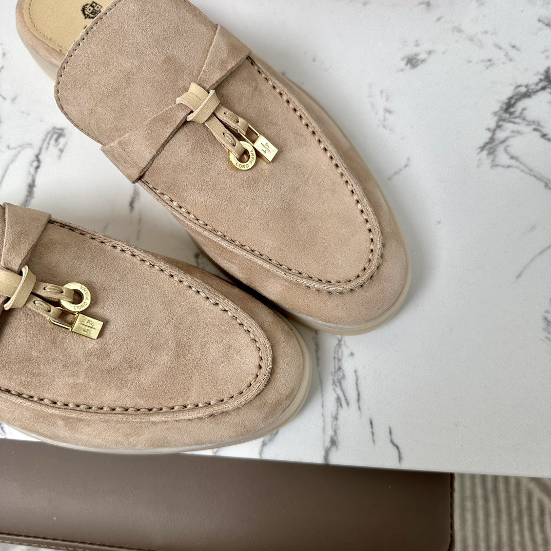 UA L**o p*ana Babouche Charms Walk Loafers