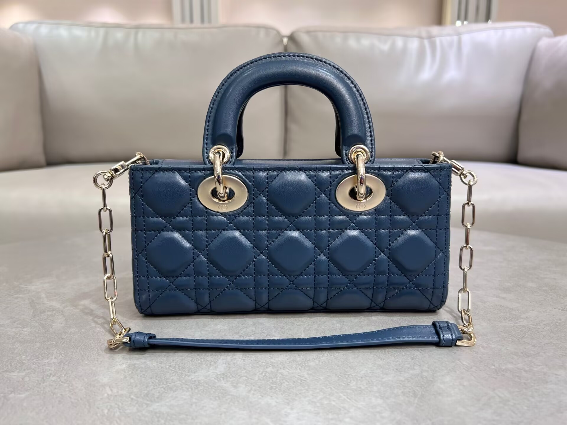 D*0r SAMLL D-JOY BAG 22.5 x 6 x 11.5CM