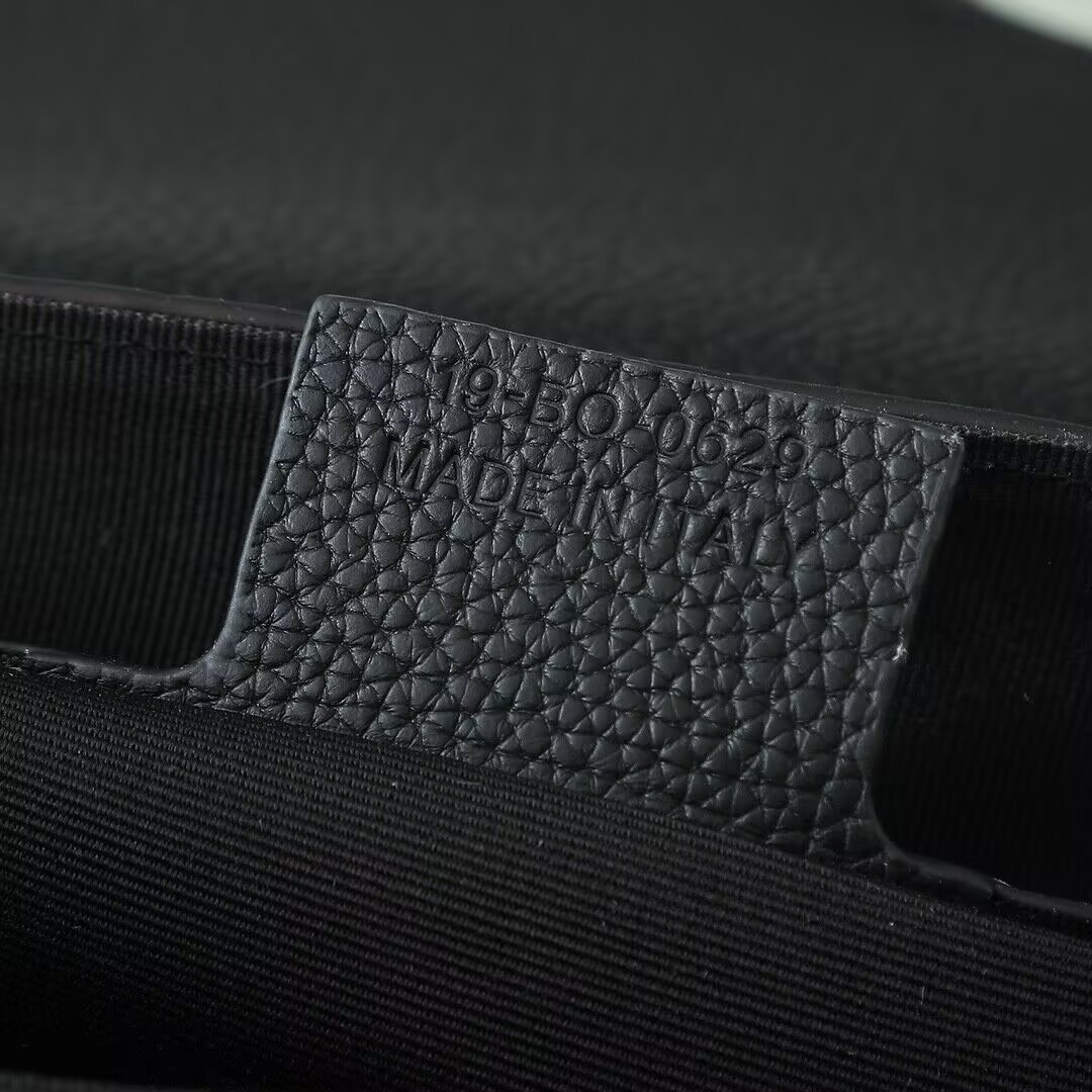 D*0r Small Saddle Messenger Bag With Flap 23x18x6cm