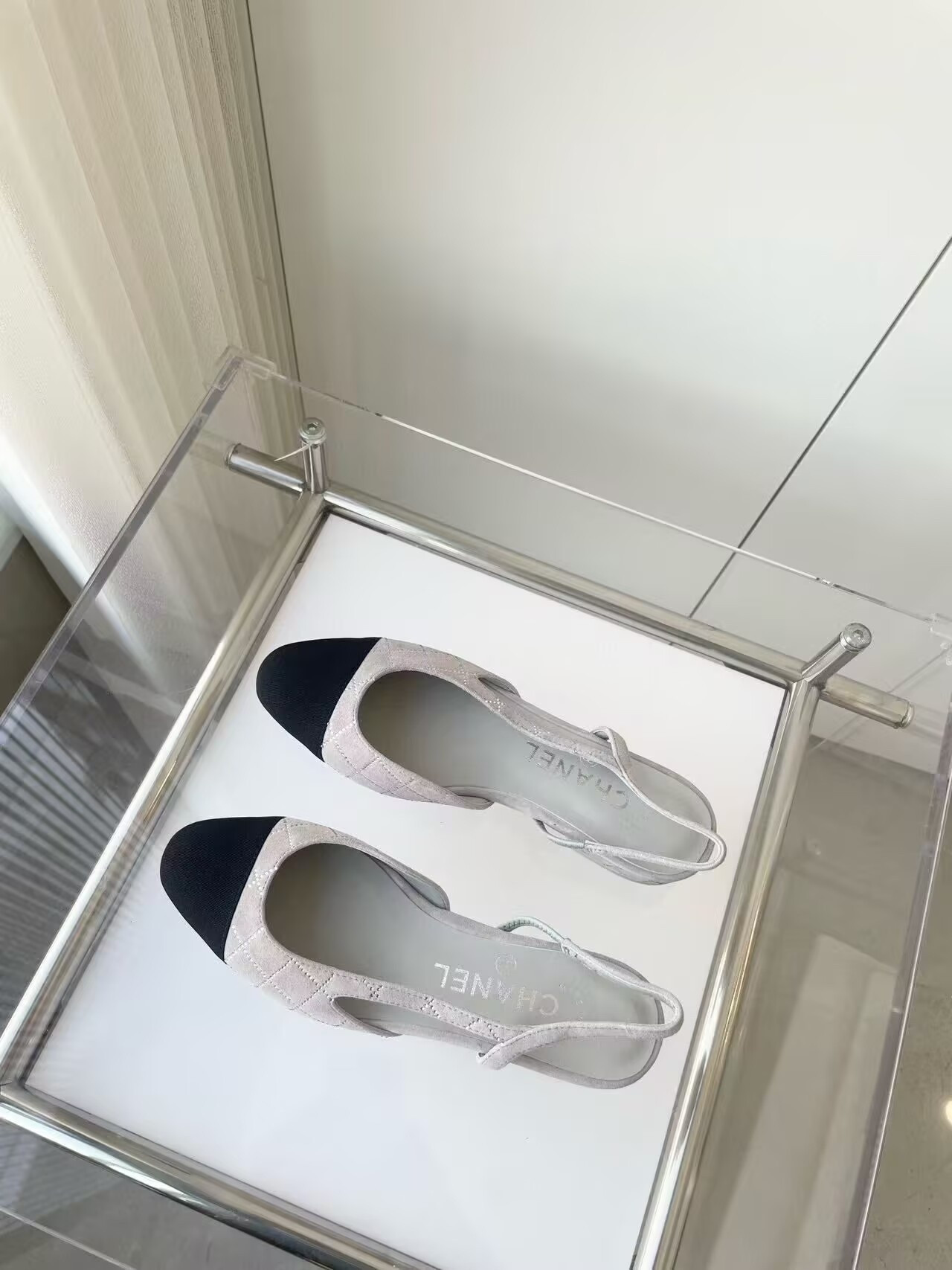 UA Ch*el SLINGBACKS FLAT