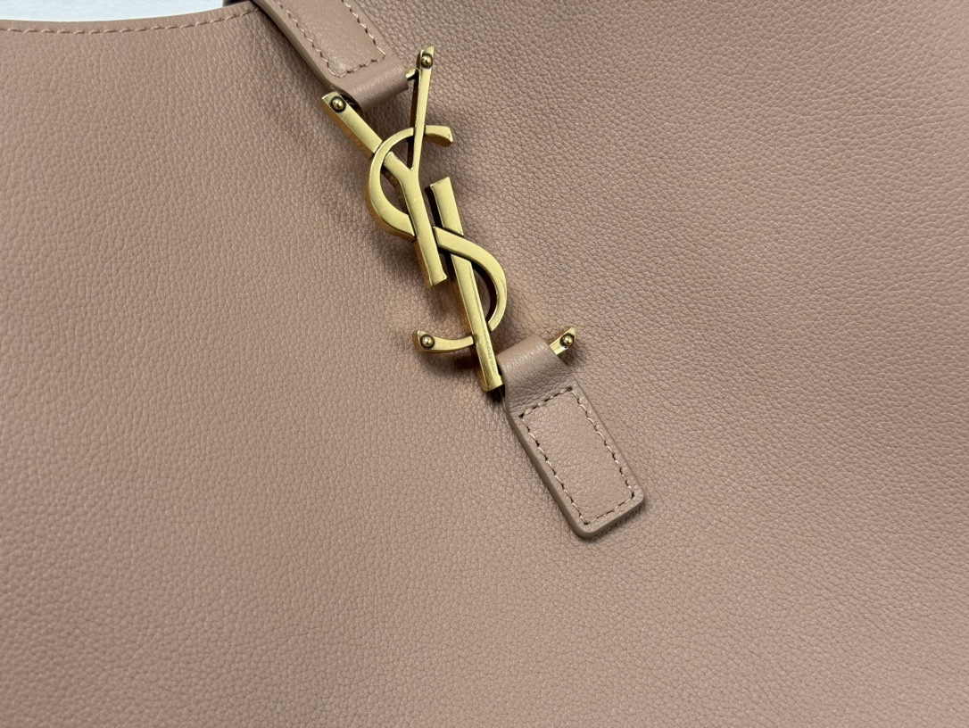 Y*L LE 5 À 7 30 X 31 X 13 CM