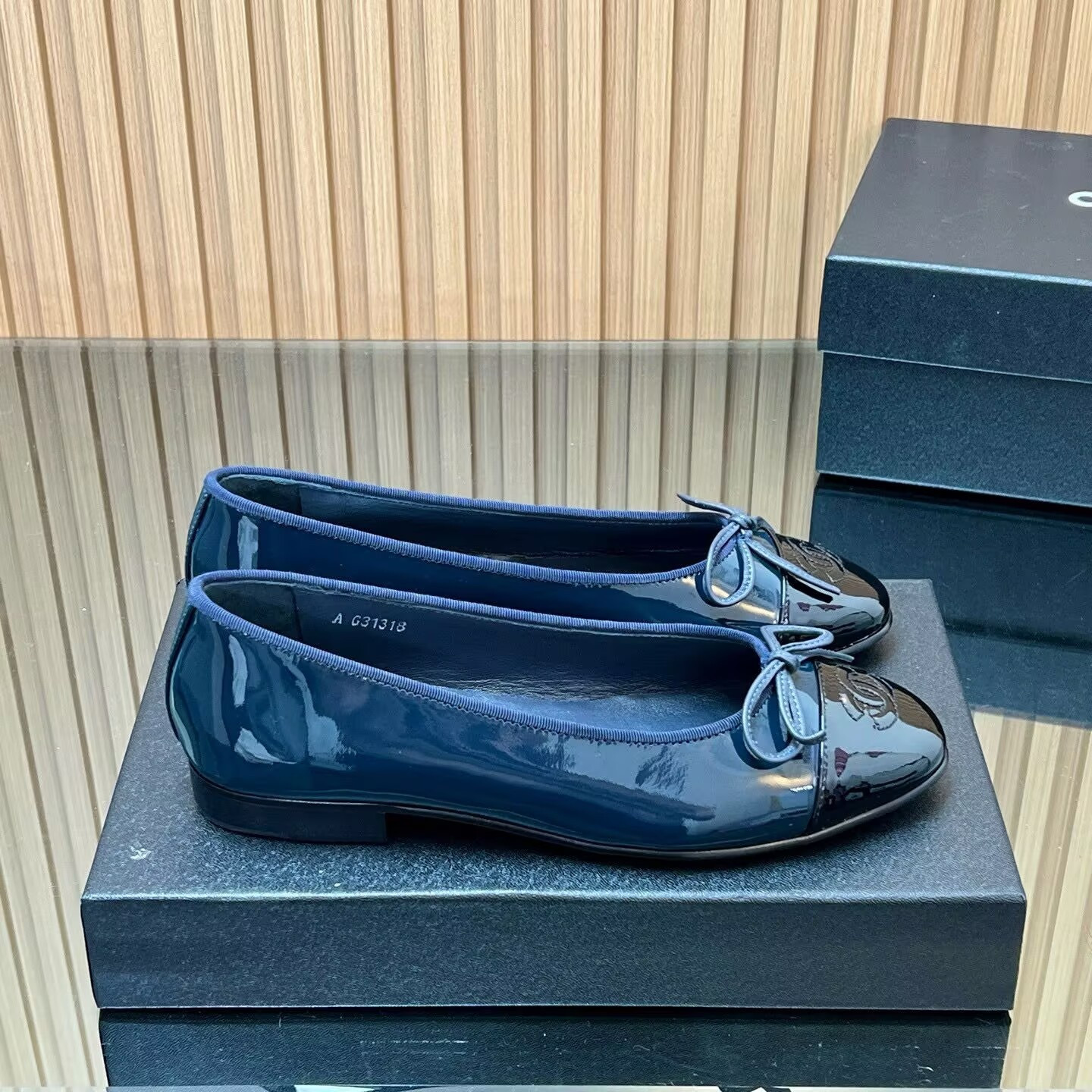 UA Ch*el Ballet flats