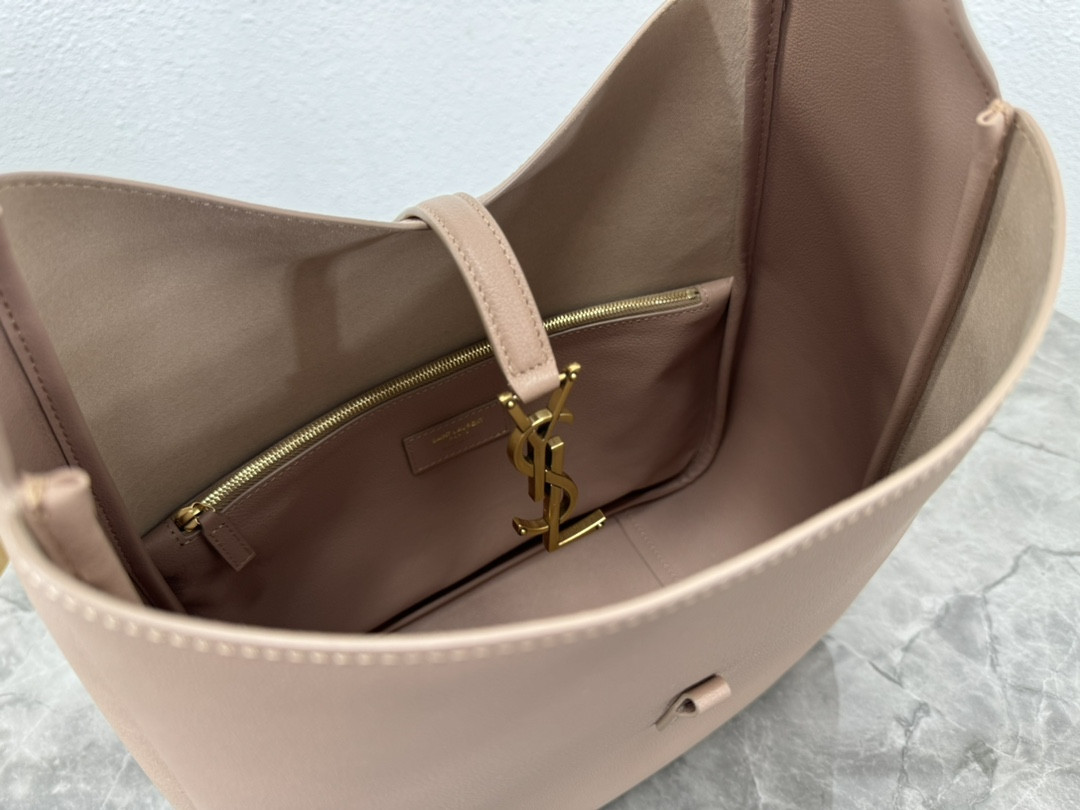 Y*L LE 5 À 7 30 X 31 X 13 CM