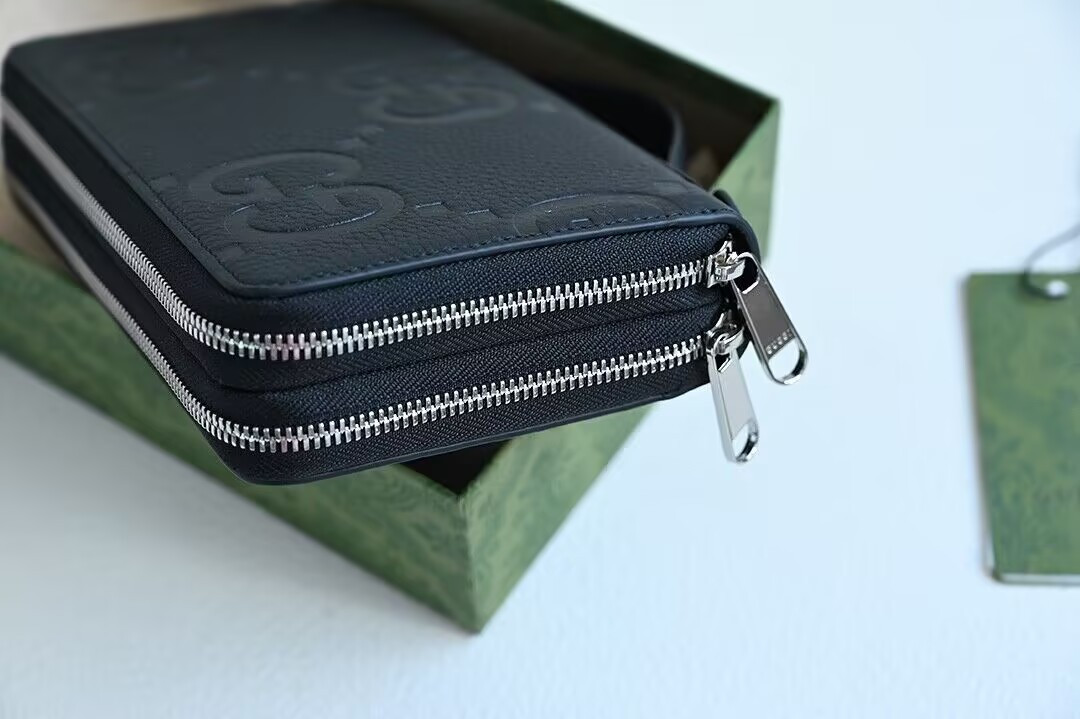 G*u*i Jumbo GG travel document case 21x13x4cm