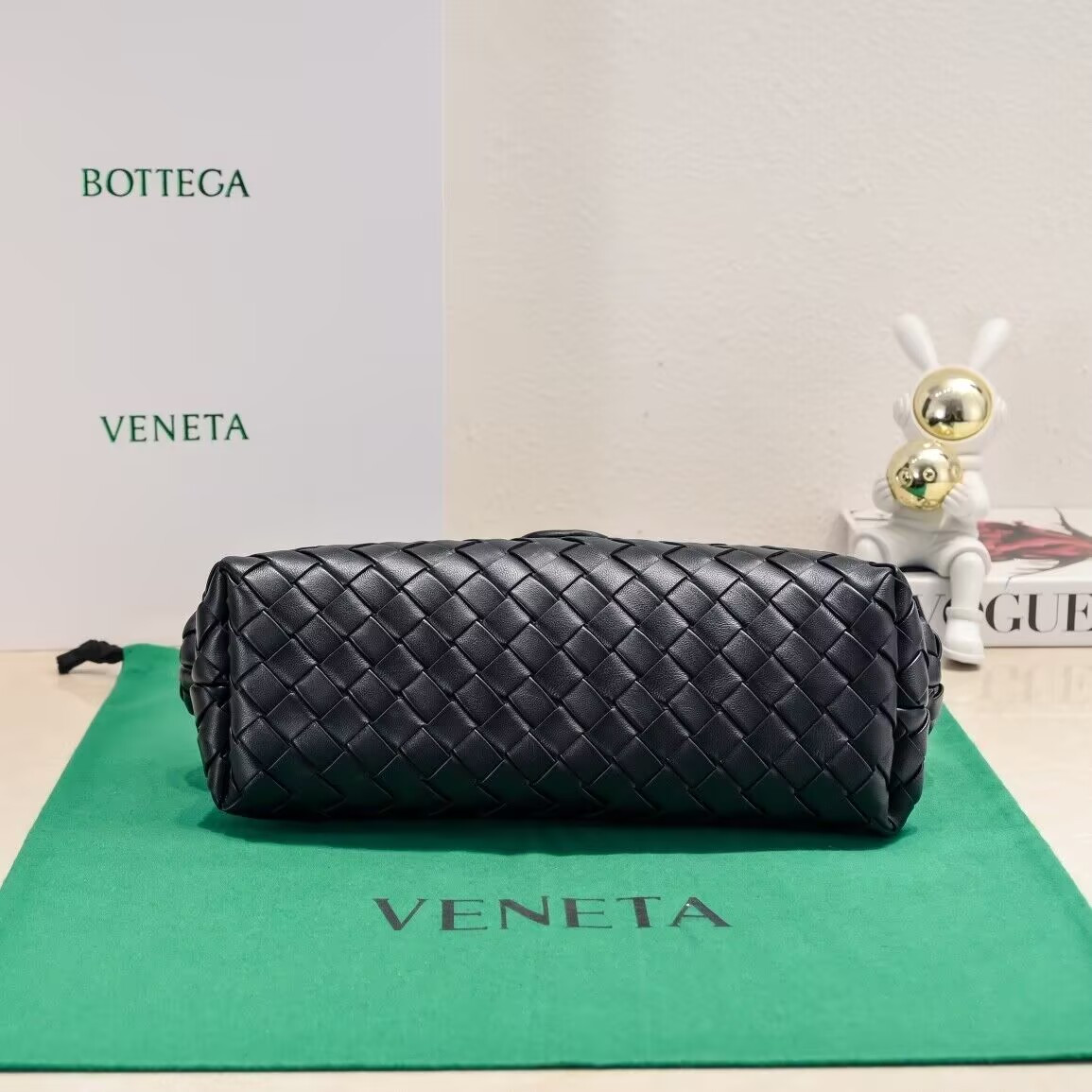 Bo*te*ga Ve*ne*ta LAUREN CLUTCH Andiamo Parachute 31x16.5x11cm