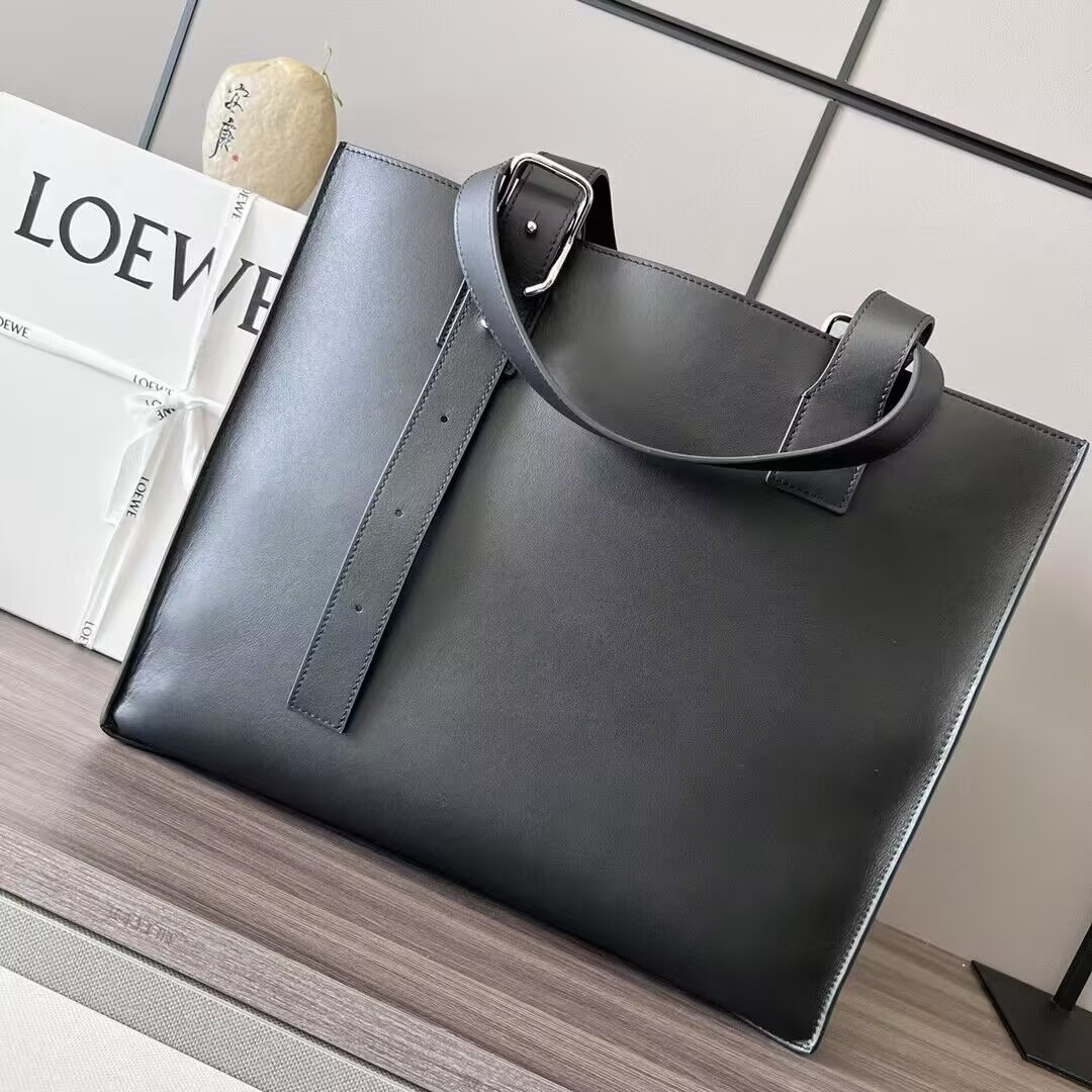 L0ew* Buckle Horizontal Tote in classic calfskin 38.7×9.2×32.9cm