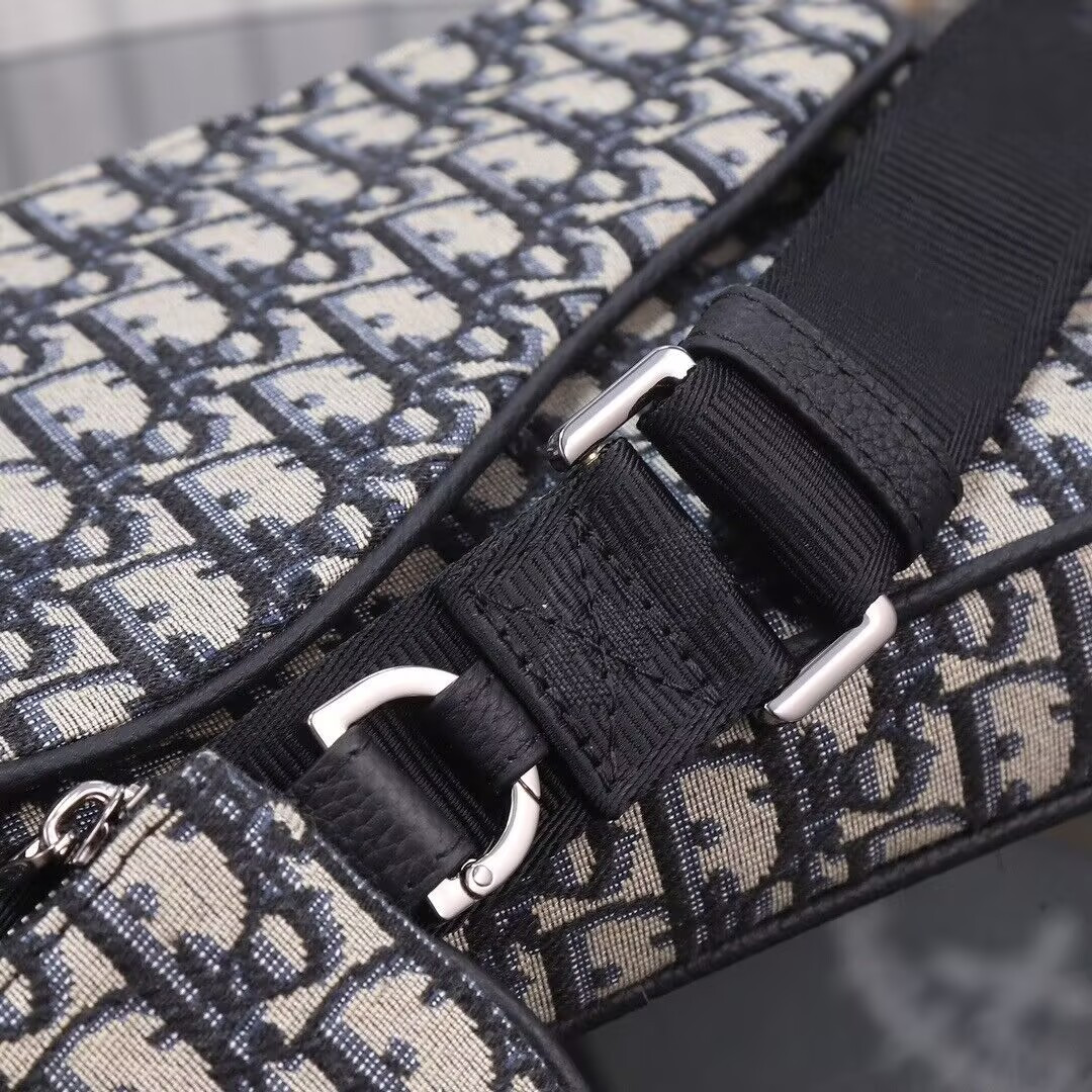 D*0r Saddle Triple Pouch Beige and Black D*0r Oblique Jacquard 18x25x5cm