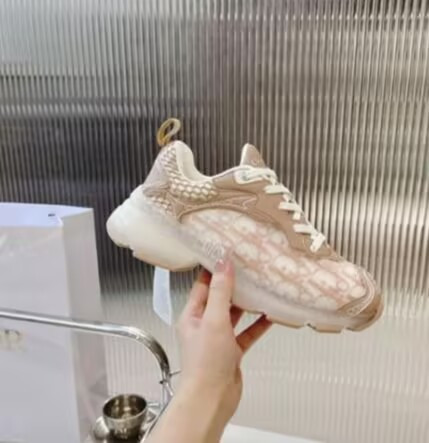 UA D*0r Vibe Sneaker