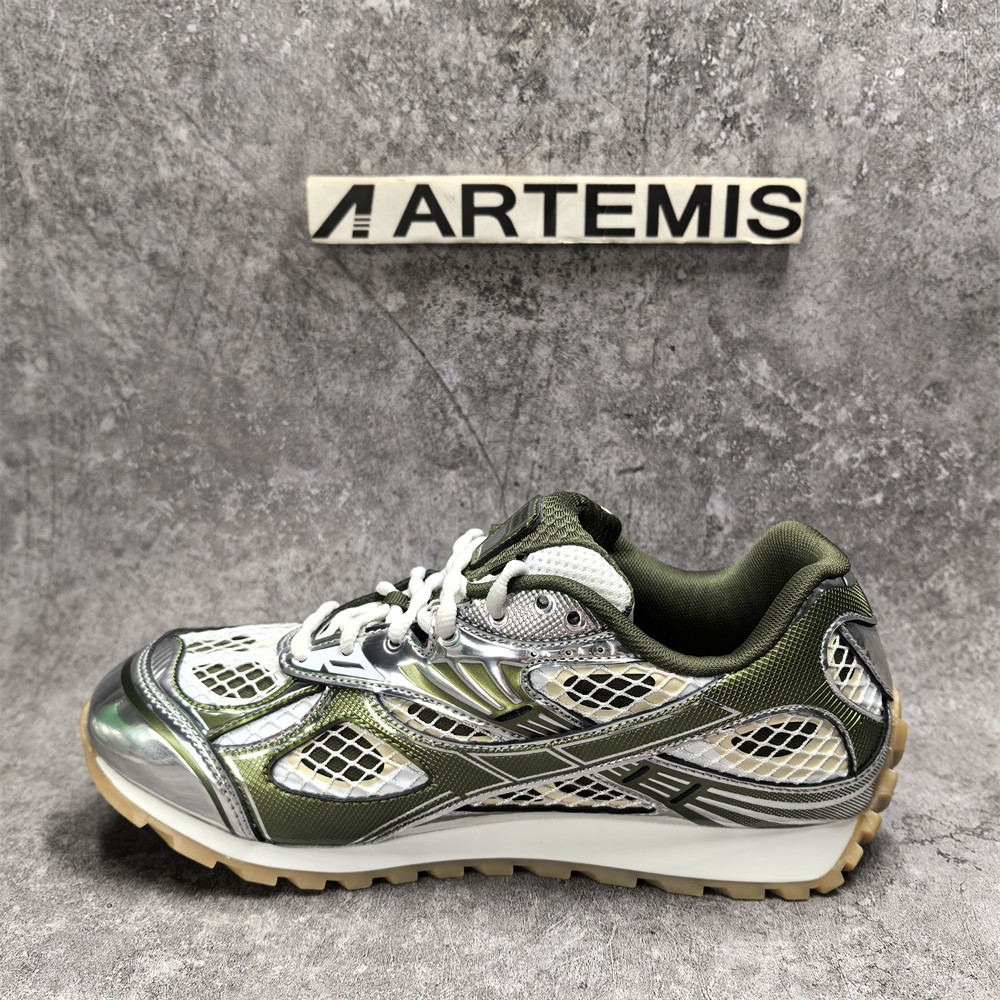 UA Bo*te*ga Ve*ne*ta Orbit Sneaker