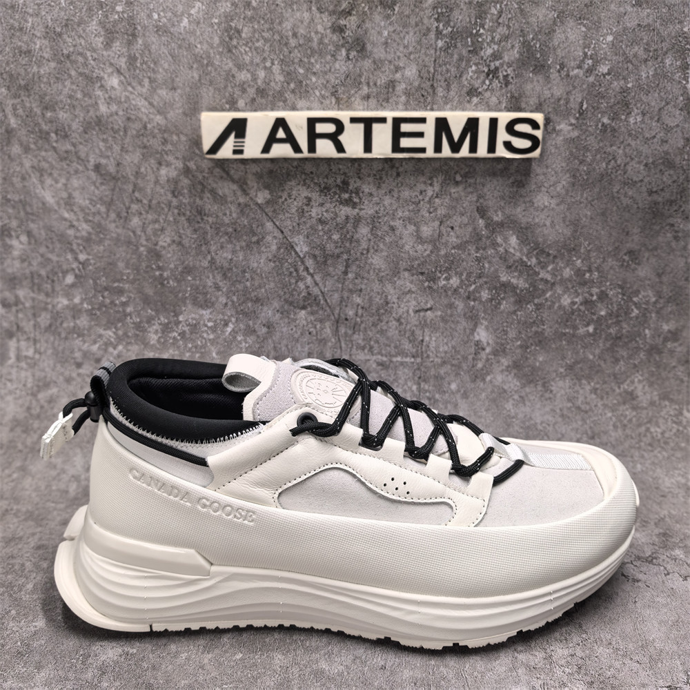 UA Can*a Go*e Glacier Trail Sneaker