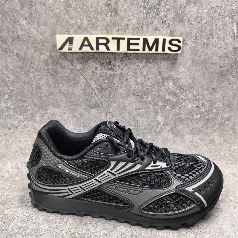 UA Bo*te*ga Ve*ne*ta Orbit Sneaker