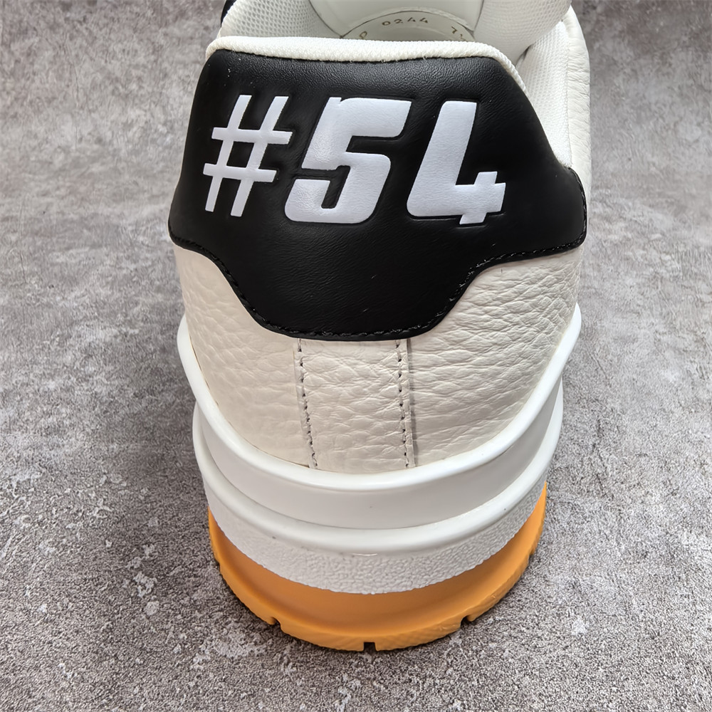 UA LV Trainer Sneaker