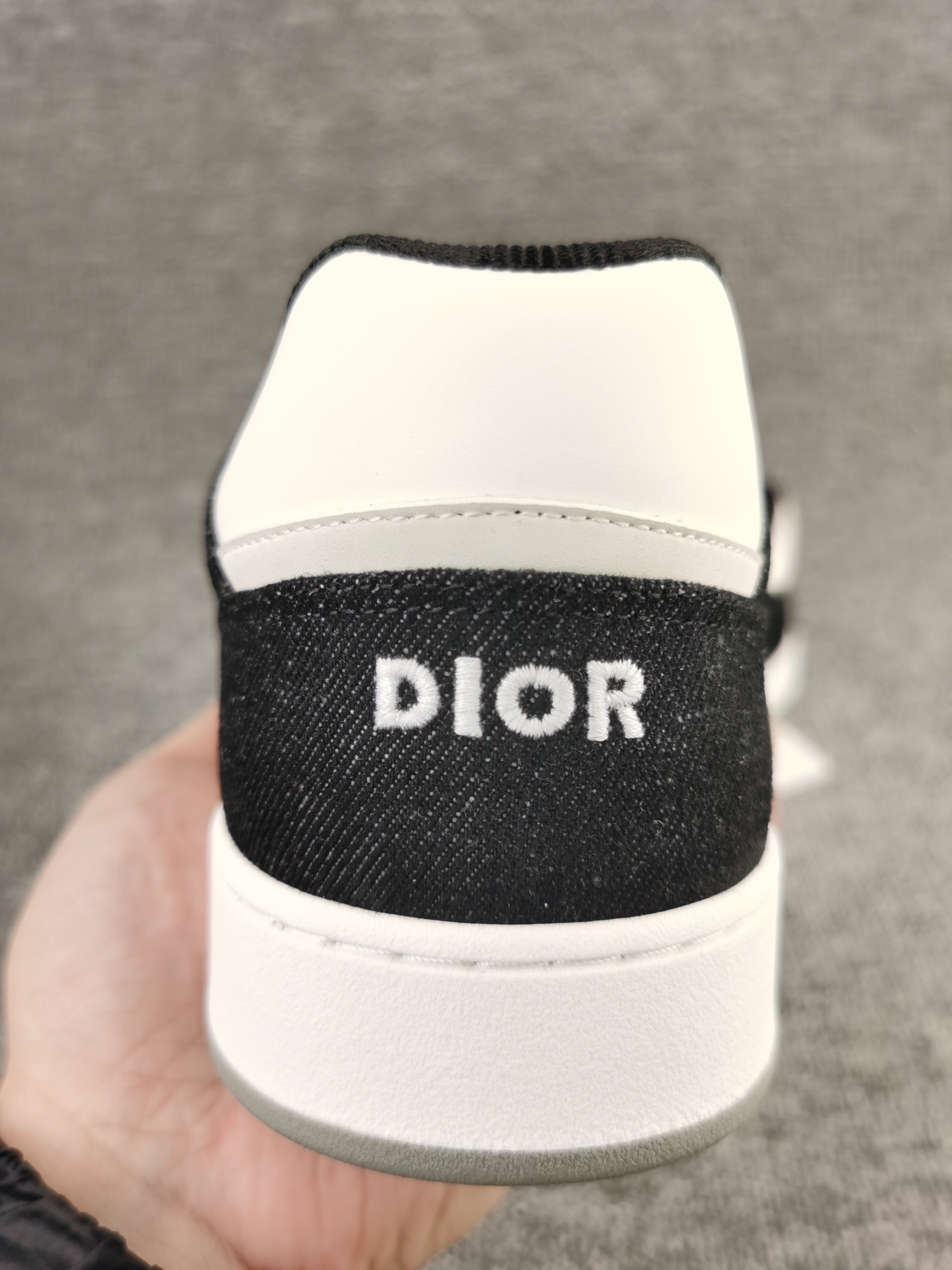 UA D*0r B27 Sneaker