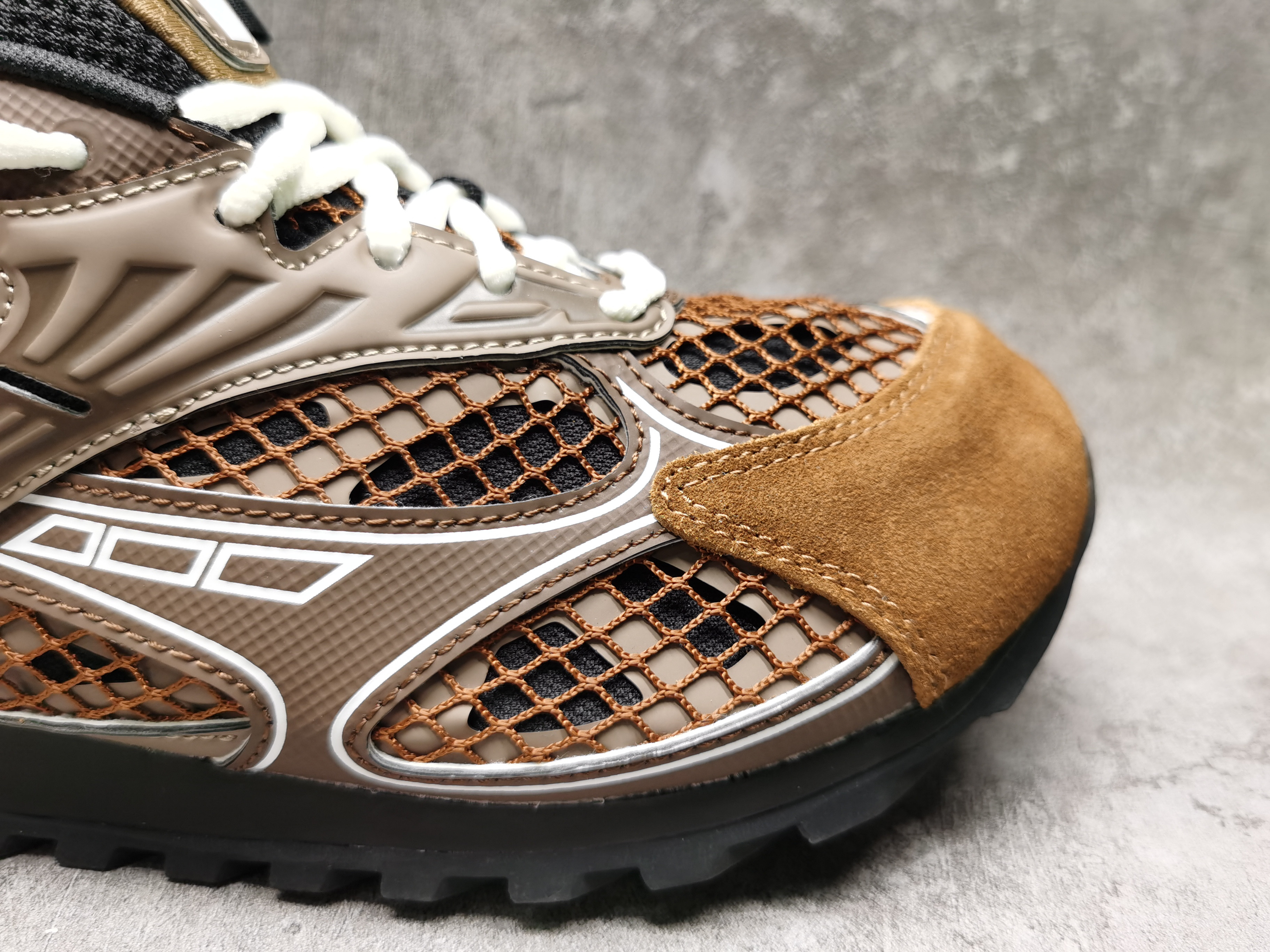 UA Bo*te*ga Ve*ne*ta Orbit Sneaker