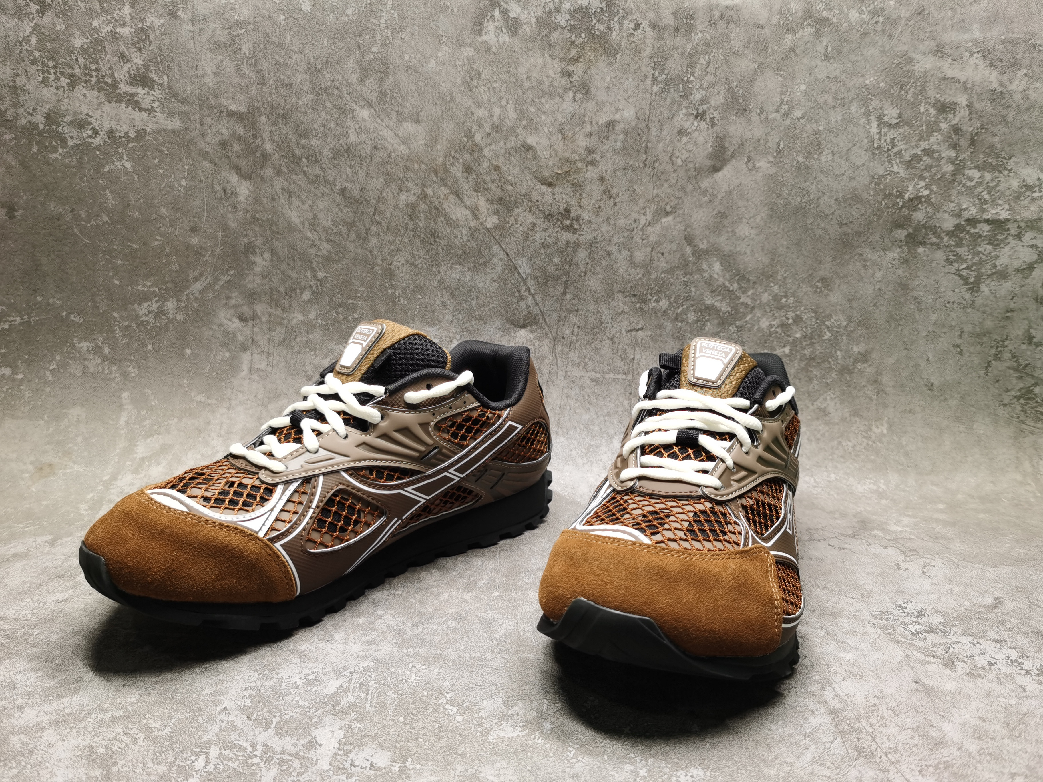 UA Bo*te*ga Ve*ne*ta Orbit Sneaker