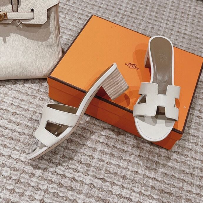 UA Hermès Oasis sandal
