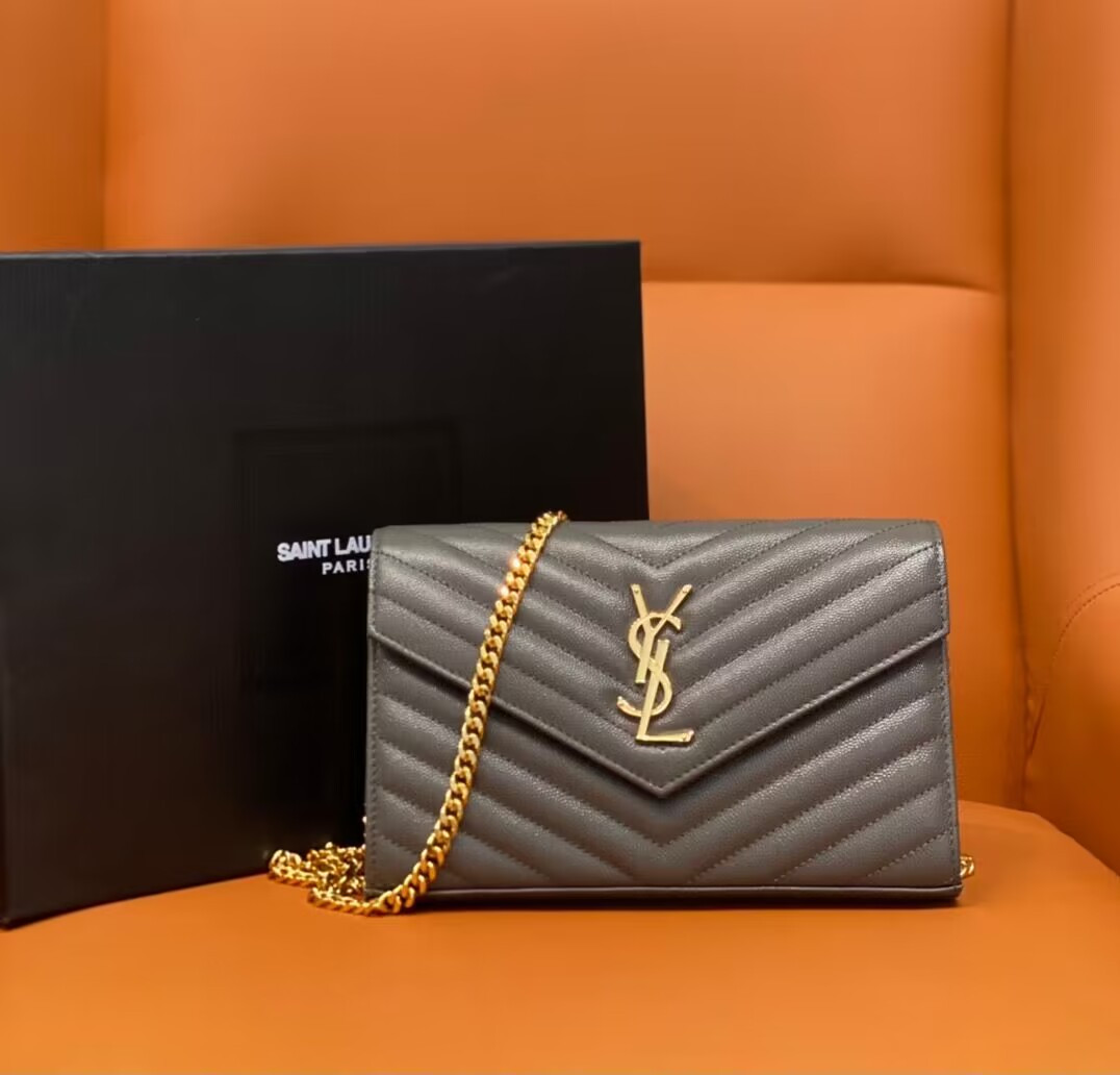 Sa**t Lau*nt Cassandre Matelassé Leather Shoulder Bag 4×14×22CM