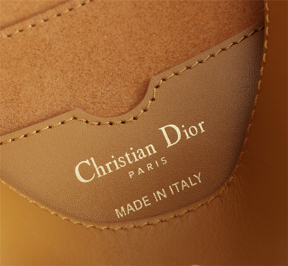 MEDIUM D*0r BOBBY BAG Camel Box Calfskin