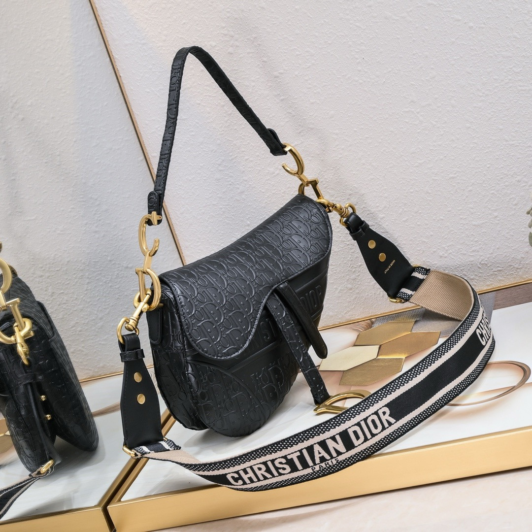 D*0r SADDLE BAG WITH STRAP Black Oblique Embossed Calfskin 25.5x20x6.5cm
