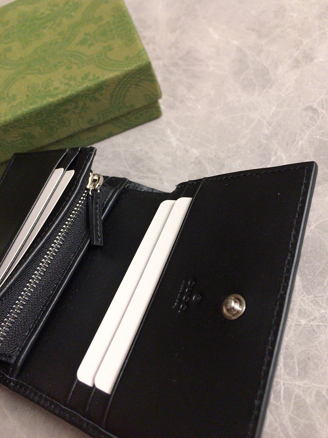 G*u*i GG CARD CASE WALLET