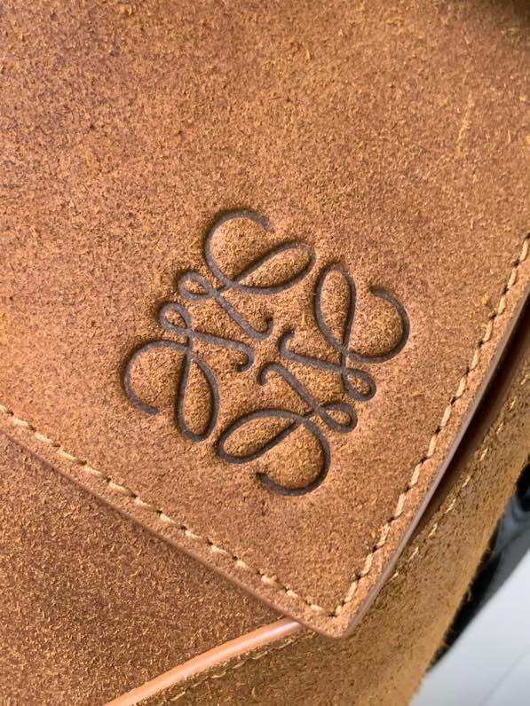 L0ew* Puzzle Edge 36.5 X 23 X 19 CM