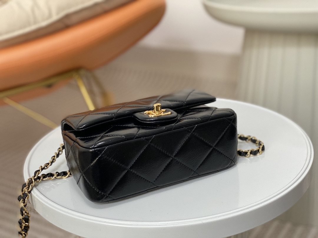 Ch*el WALLET ON CHAIN 19x13x7cm