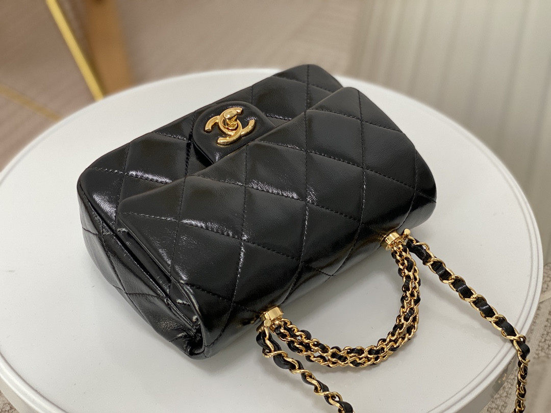 Ch*el WALLET ON CHAIN 19x13x7cm