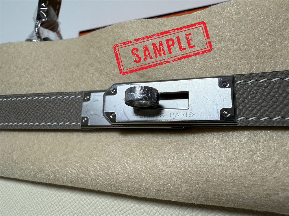 H**mes Kelly 28cm (15-20 days for customization)