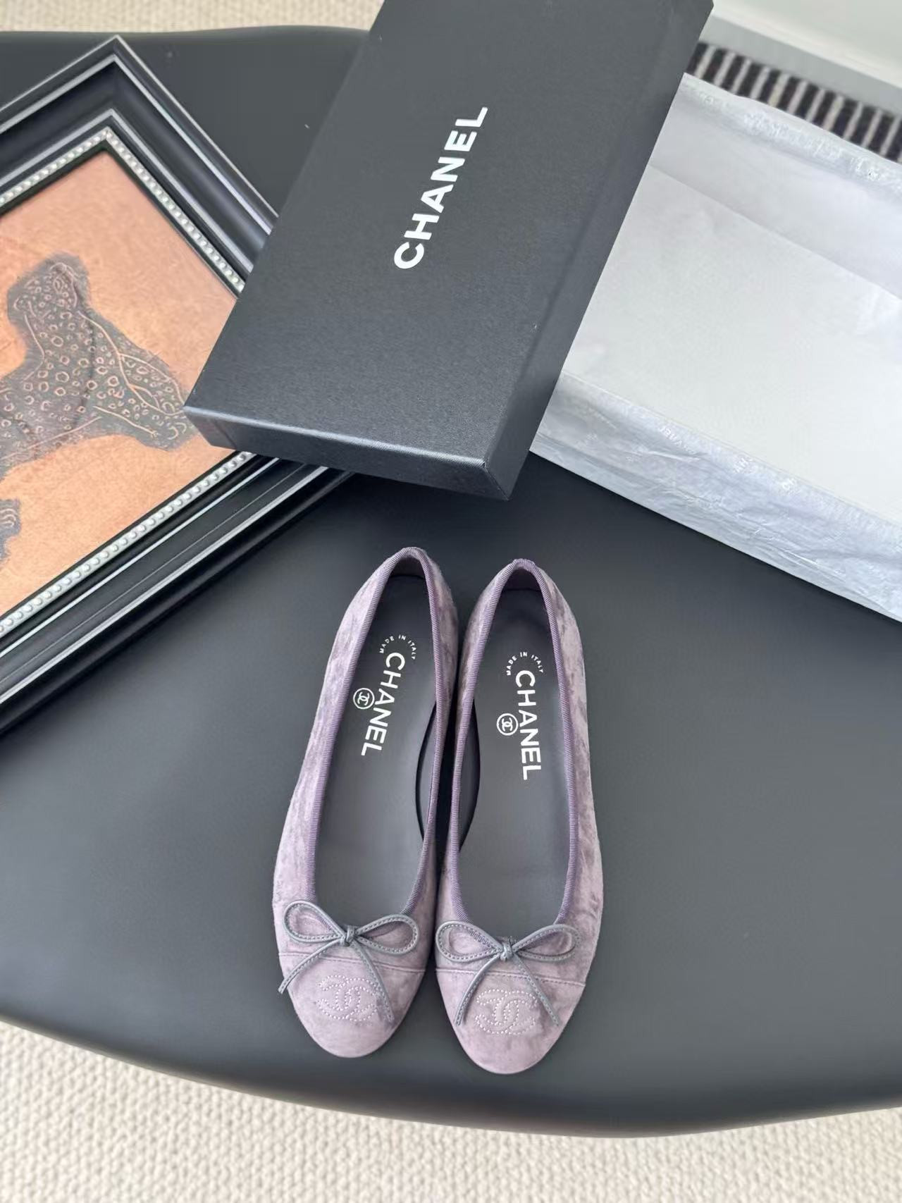 UA Ch*el Ballet flats
