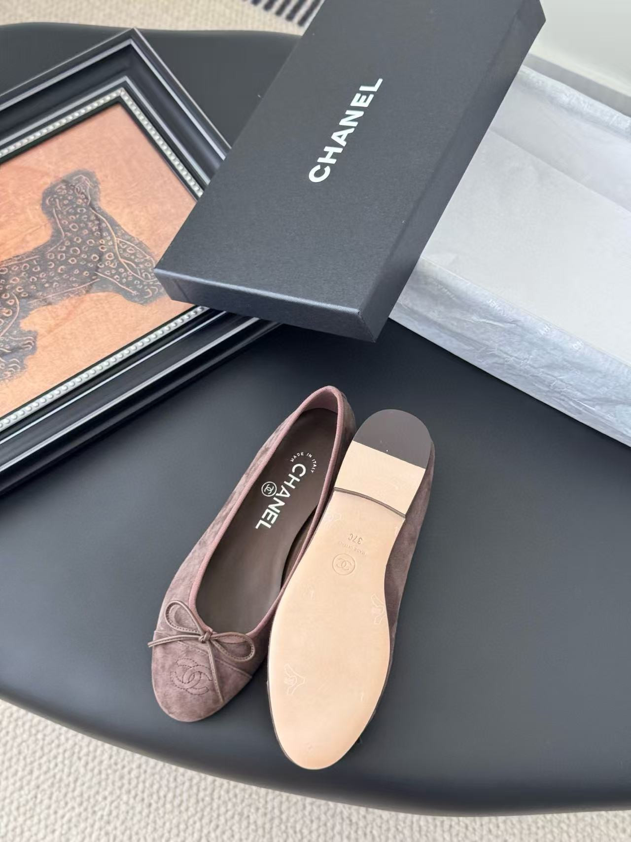 UA Ch*el Ballet flats