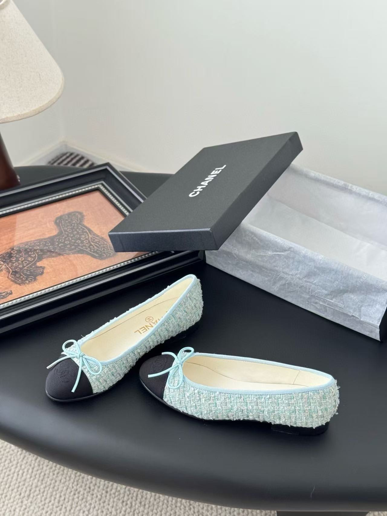 UA Ch*el Ballet flats