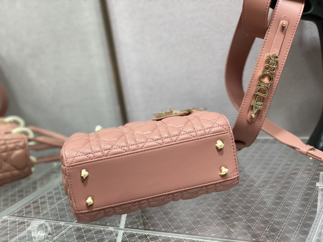 Small Lady D*0rAMOUR My ABCD*0r Bag 8 x 6.5 x 3 inches