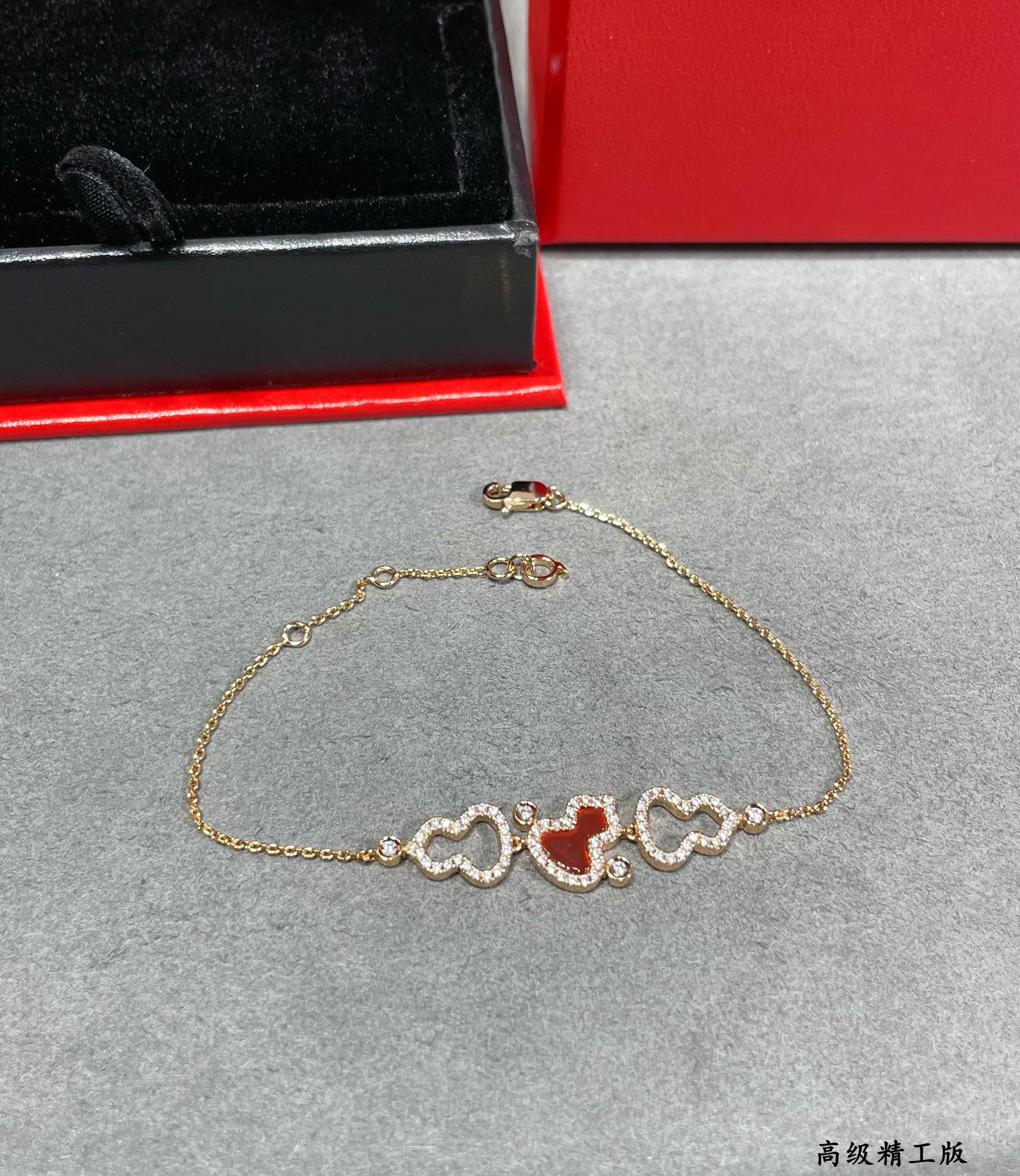 Qeelin Triple Gourd Bracelet