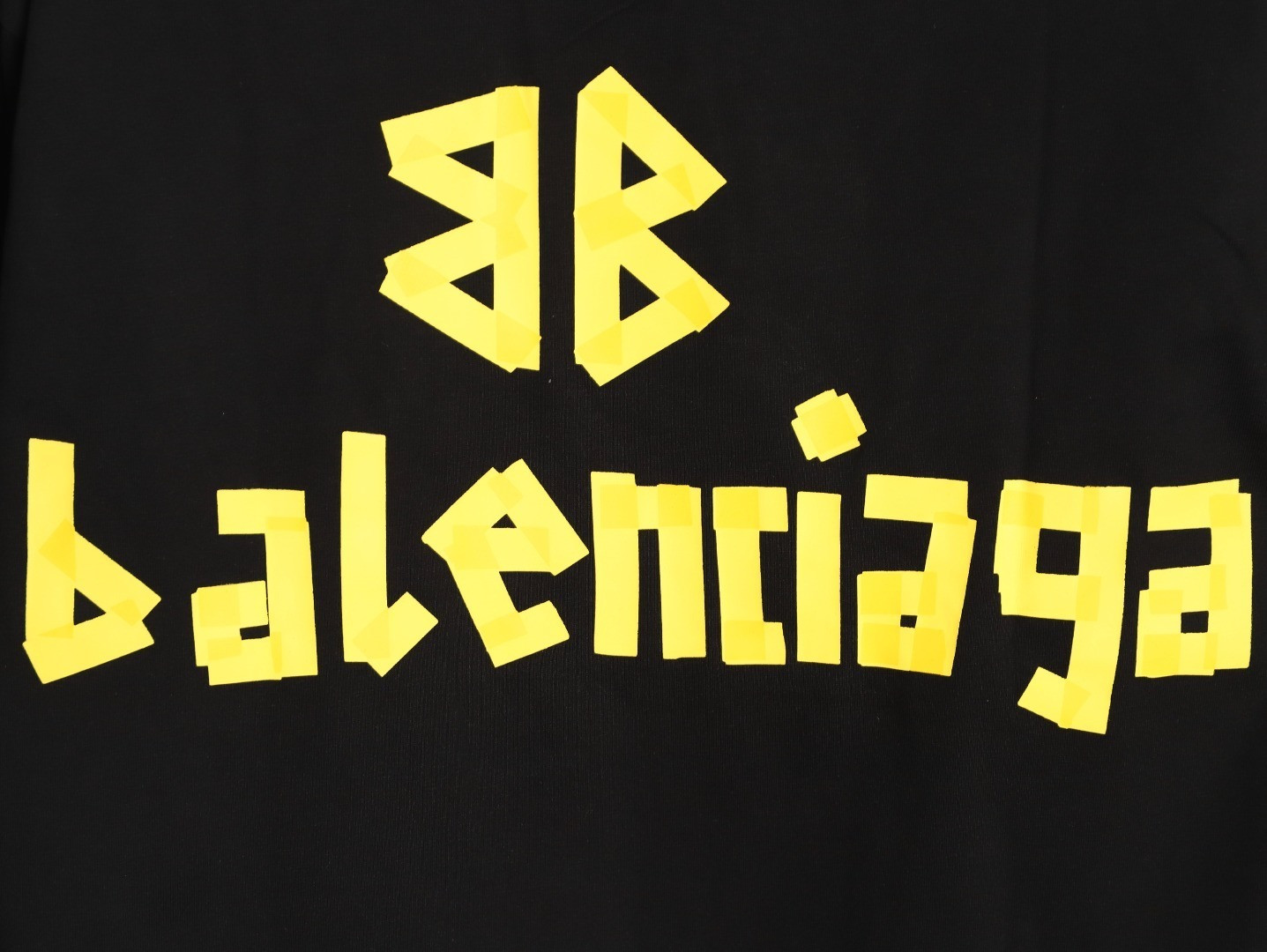 Ba*len*cia*ga Long-sleeved T-shirt