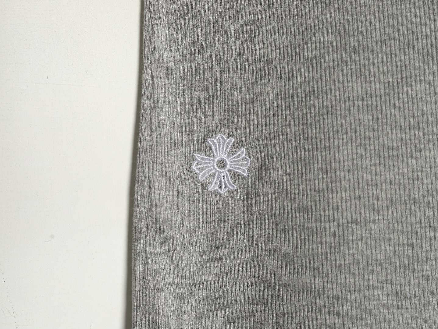 Ch**me He**ts CH knitting Vest