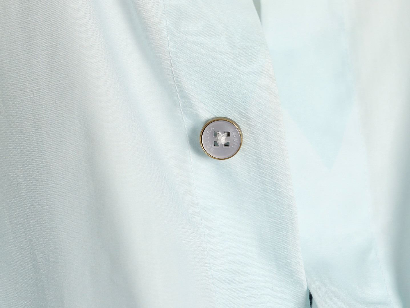 L0*is V*t0n LV Shirts