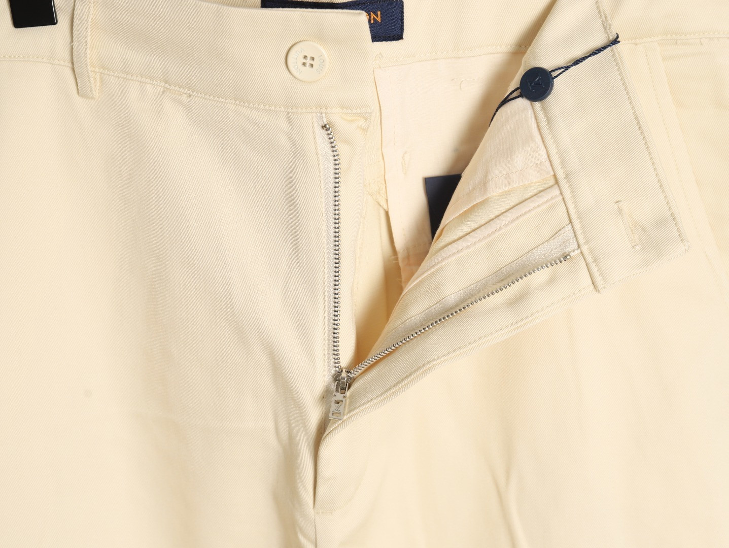 L0*is V*t0n LV Jeans Suit