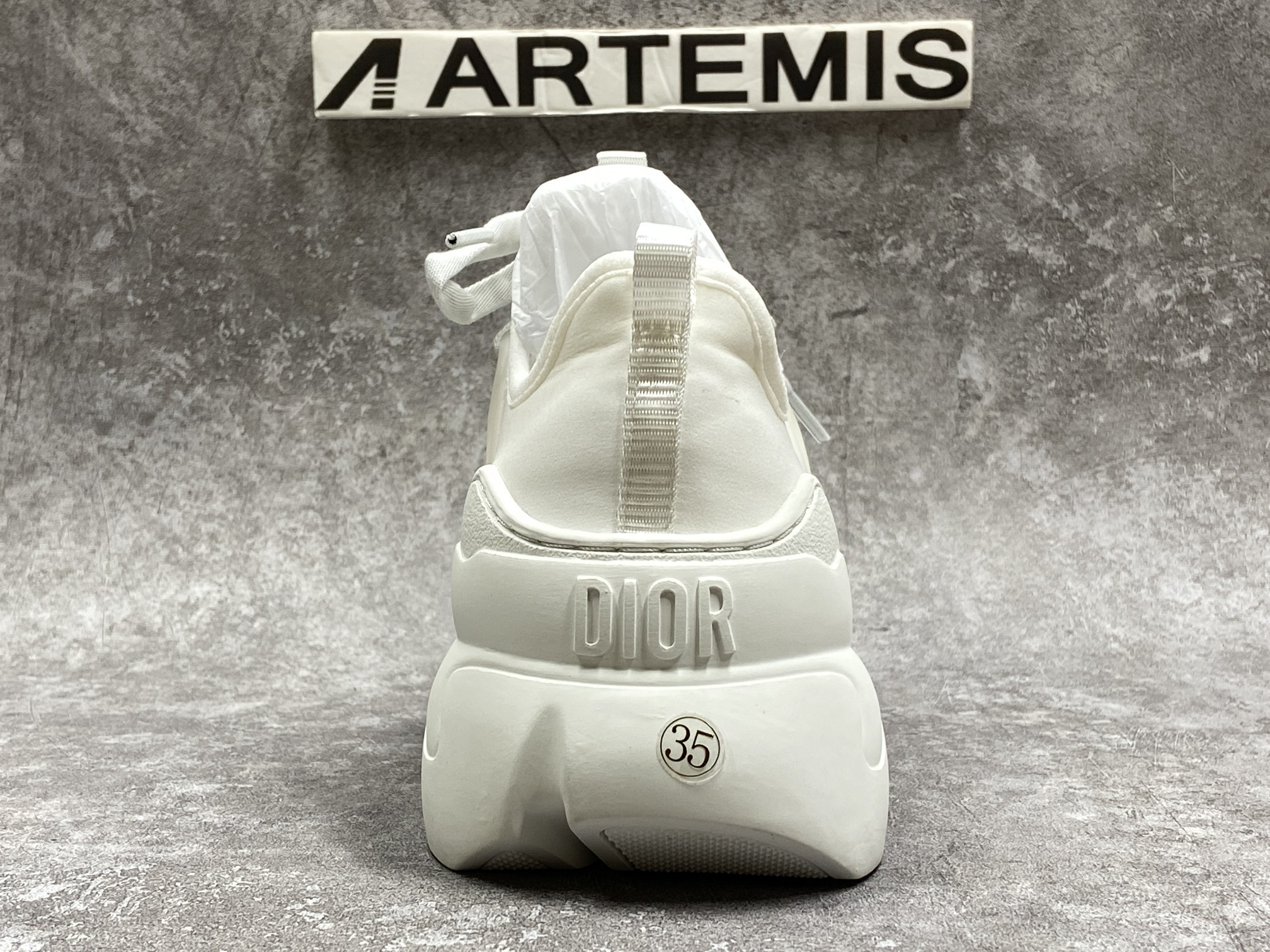 D*0r D Connect White Neoprene