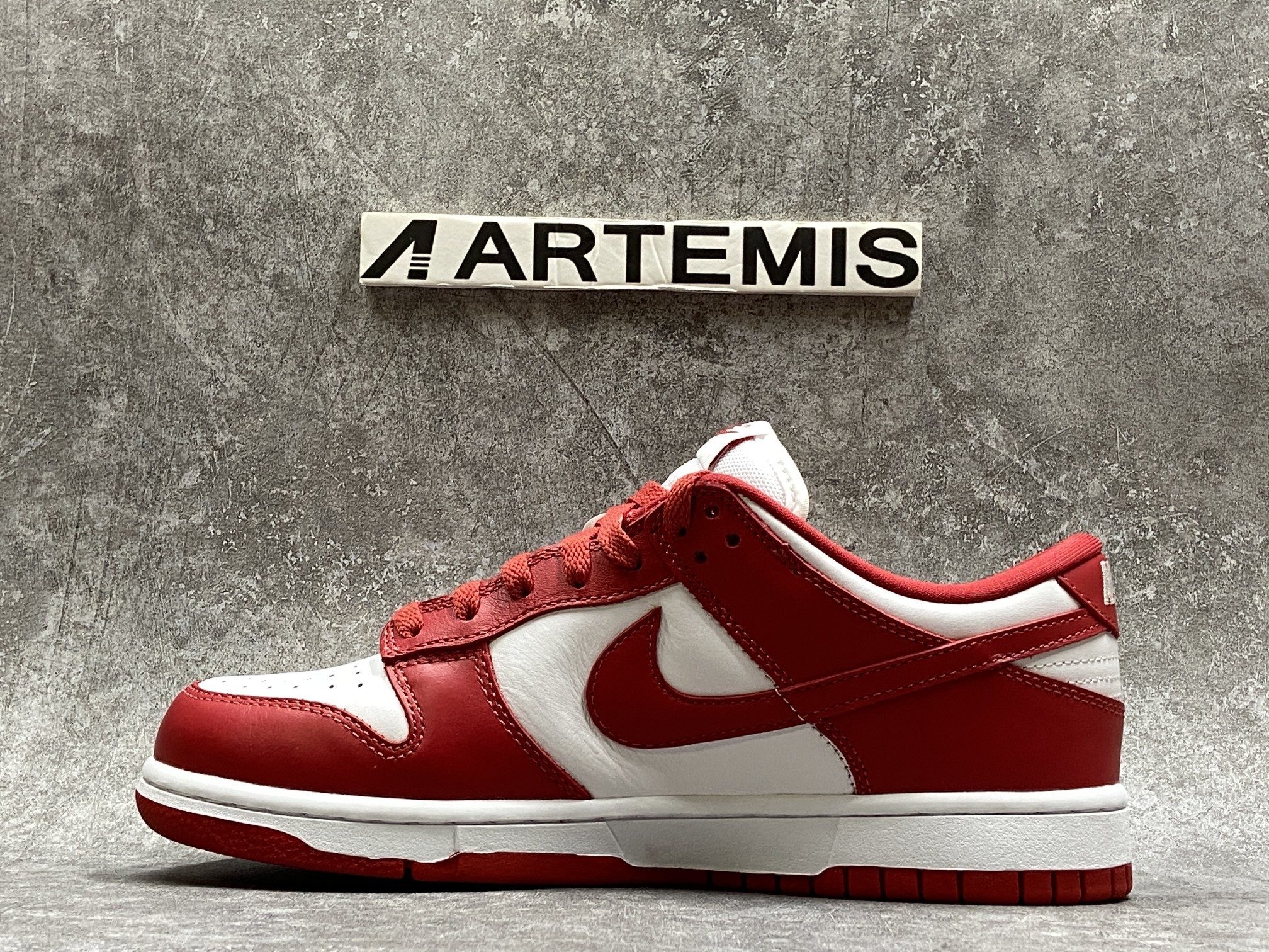 Nike Dunk Low SP “University Red”