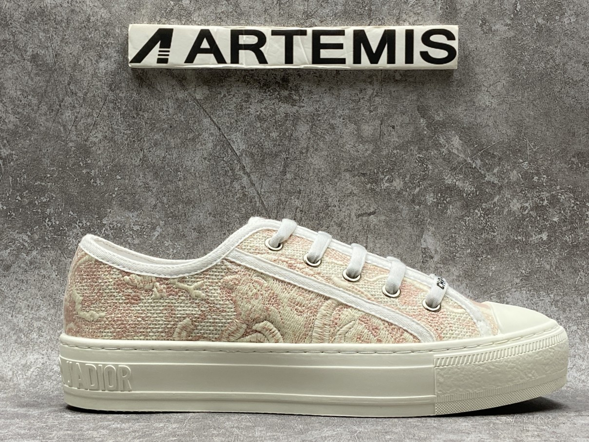 D*0r Walk N D*0r Patch Embroidery Pink