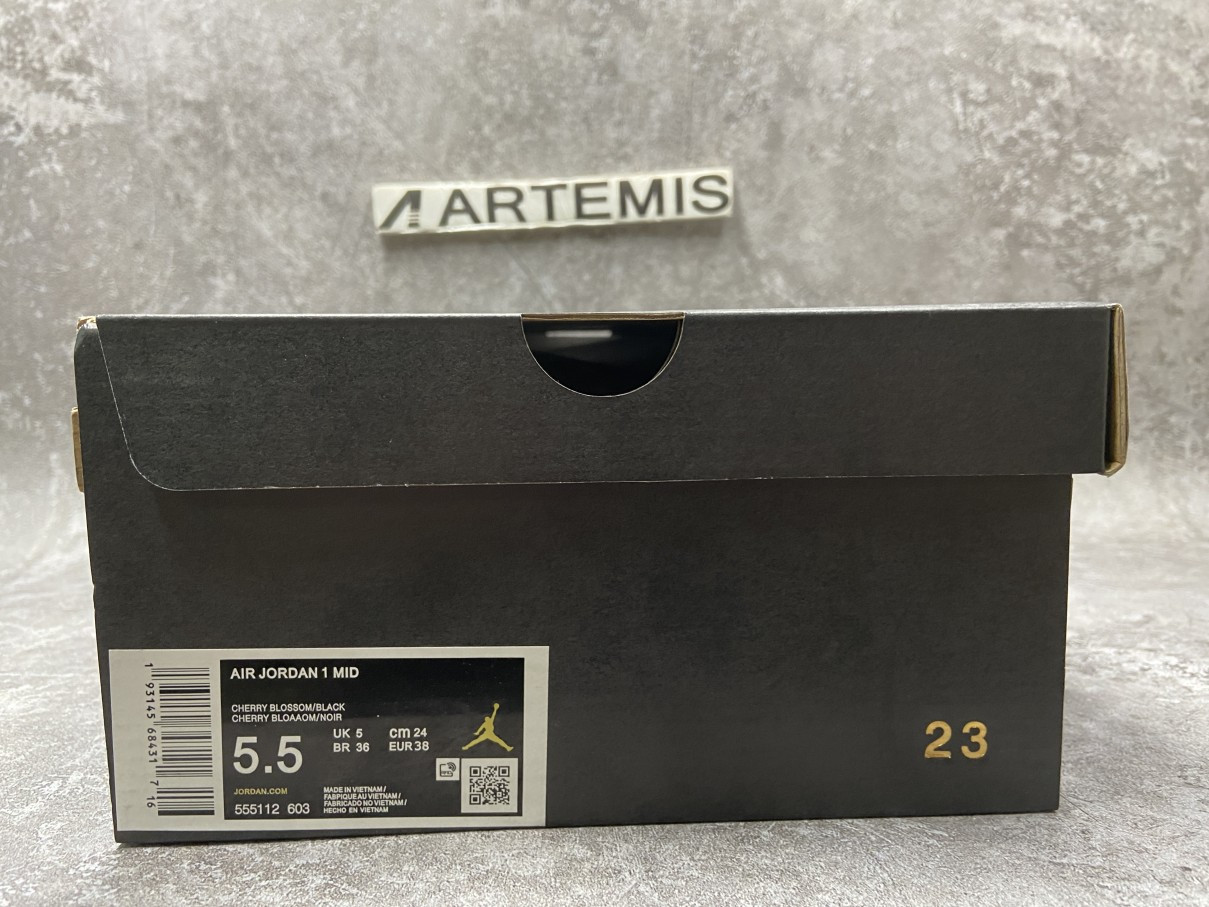 Air Jordan 1 Mid Pink Quartz