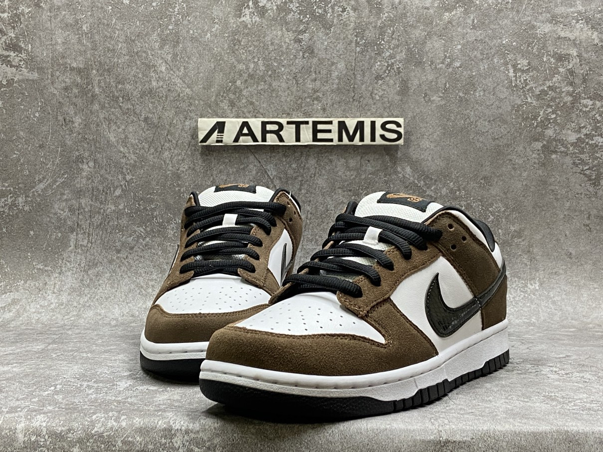 Nike SB Dunk Low White Black Trail End Brown