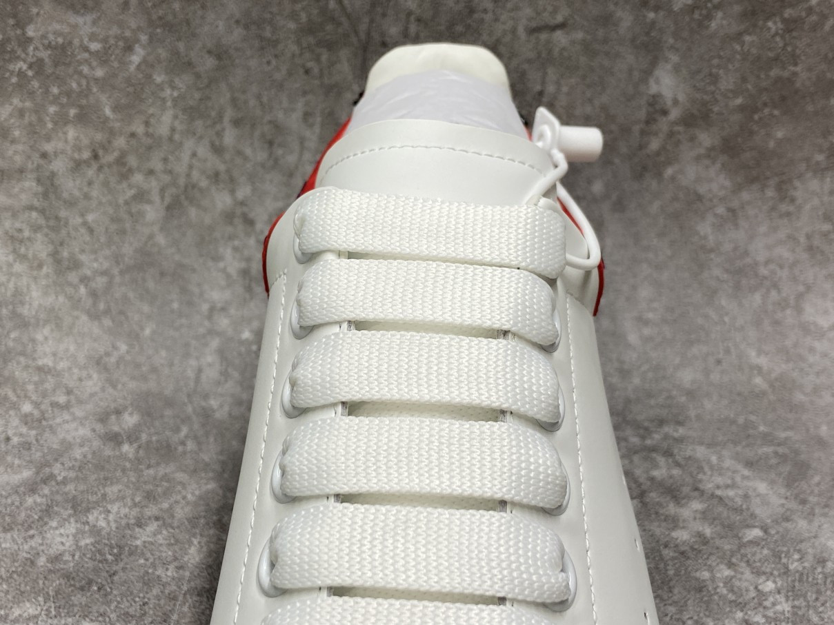 Ale*d*r M*Q*en Oversized Embroidery Red